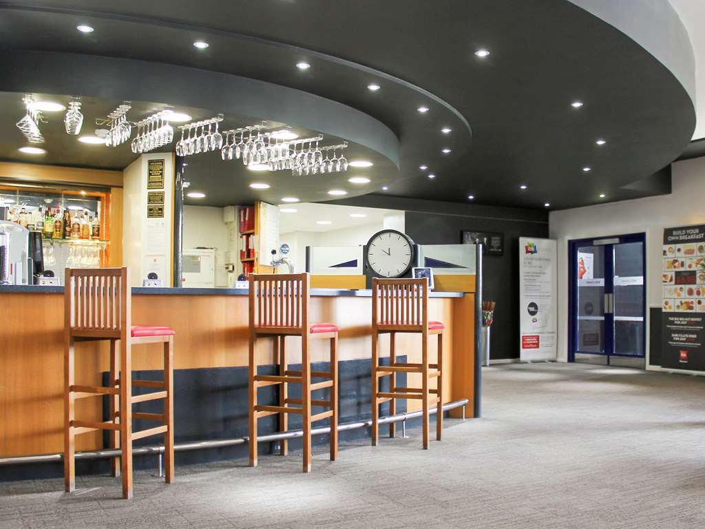 Ibis Bradford Shipley Hotel Restaurant photo